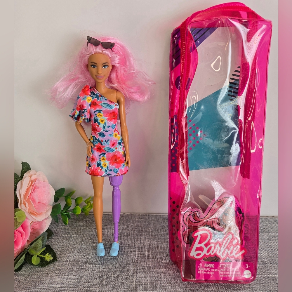Barbie Fashionistas Doll #189 Pink Hair Off-Shoulder Floral Dress Prosthetic Leg